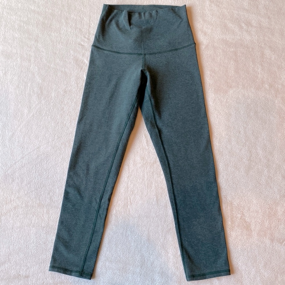 Lululemon crop size 2